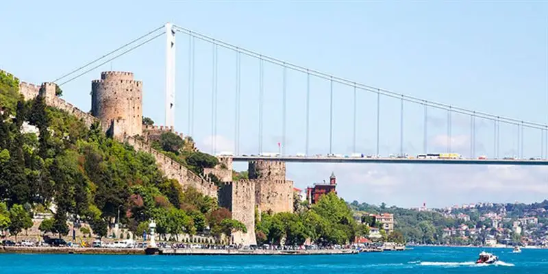 Bosphorus Cruise Tours in Istanbul